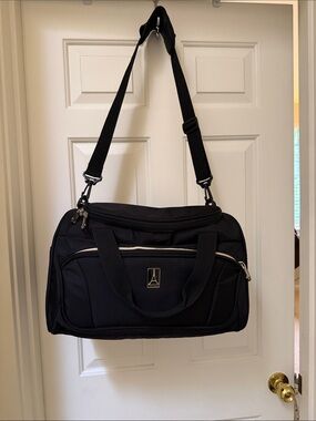 Travelpro FlightCrew 5 Flight Tote (Non-Rolling)